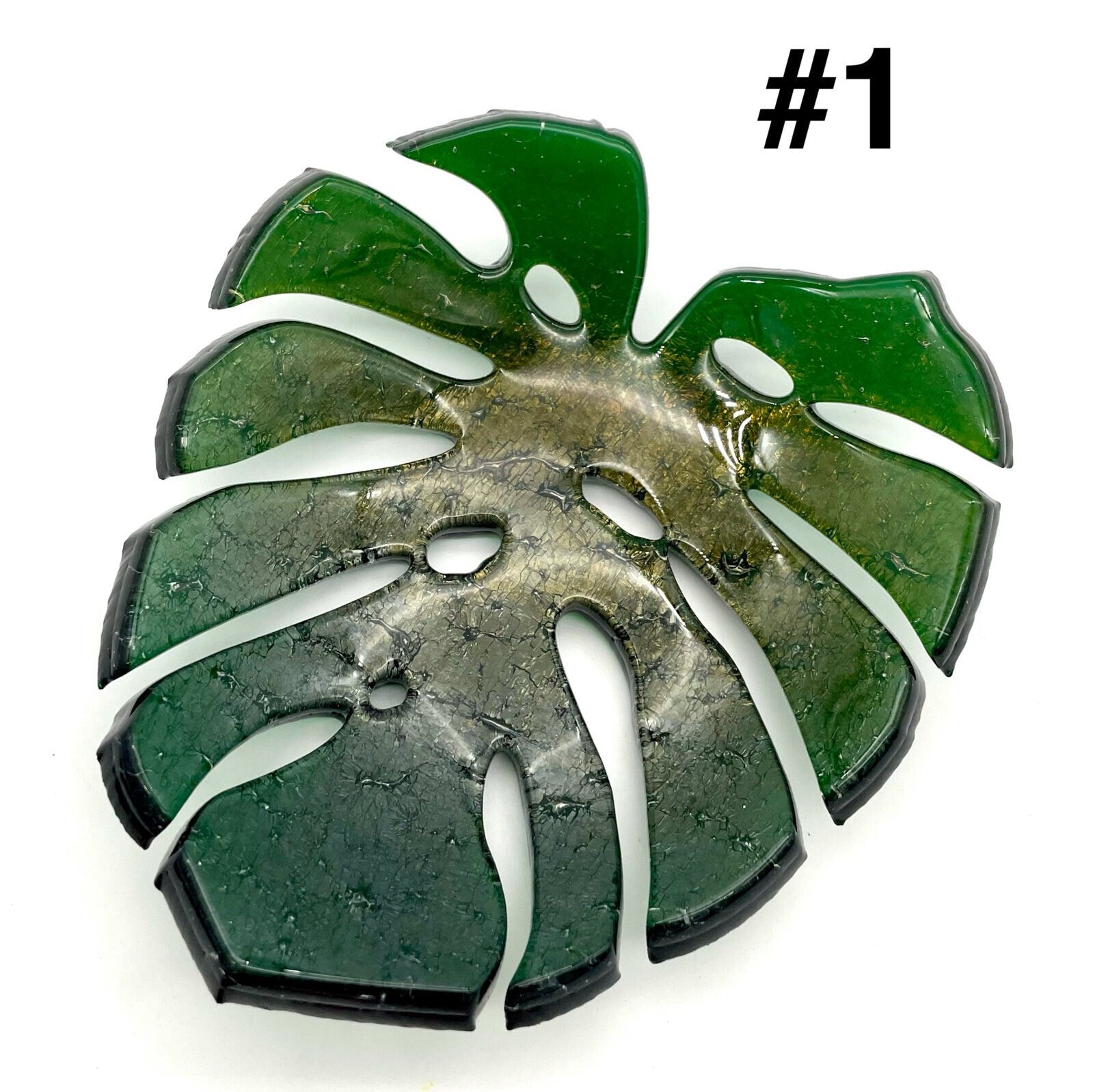 Iridescent Green Monstera Mini Dishes - img 1