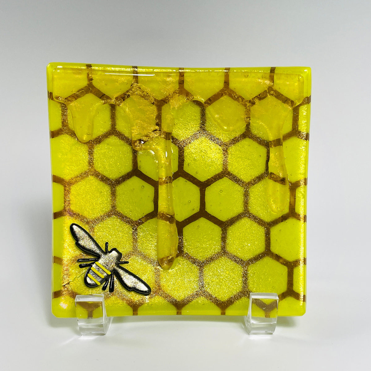 Bumble Bee Plate - Top View