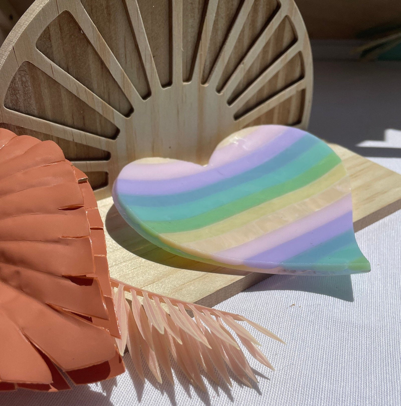 Heart Glass Dish Set, Fused Glass Rainbow Heart soap dish, Pastel Gift for Her, Pastel Rainbow Decor, Paste Heart Rainbow Ring Dishes